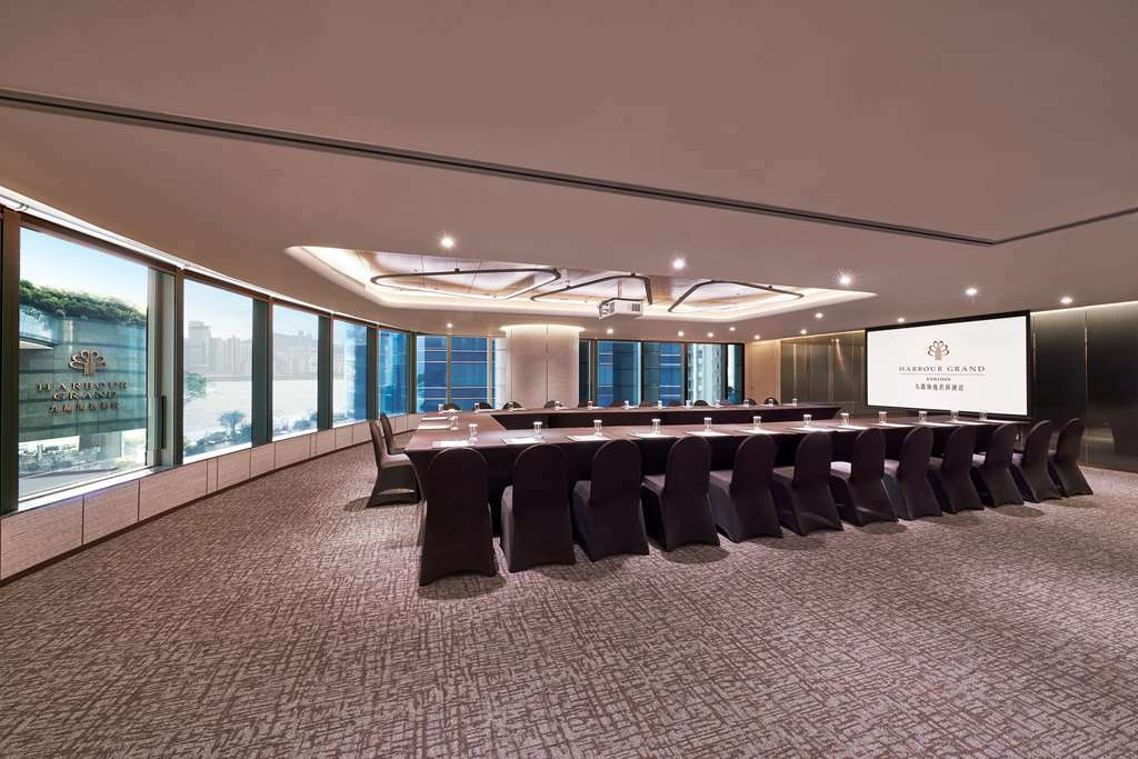 Hotel Harbour Grand Kowloon 5*